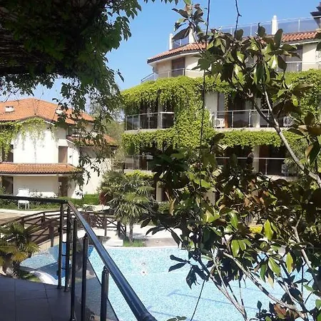 лагуна Aйланд * 索佐波尔